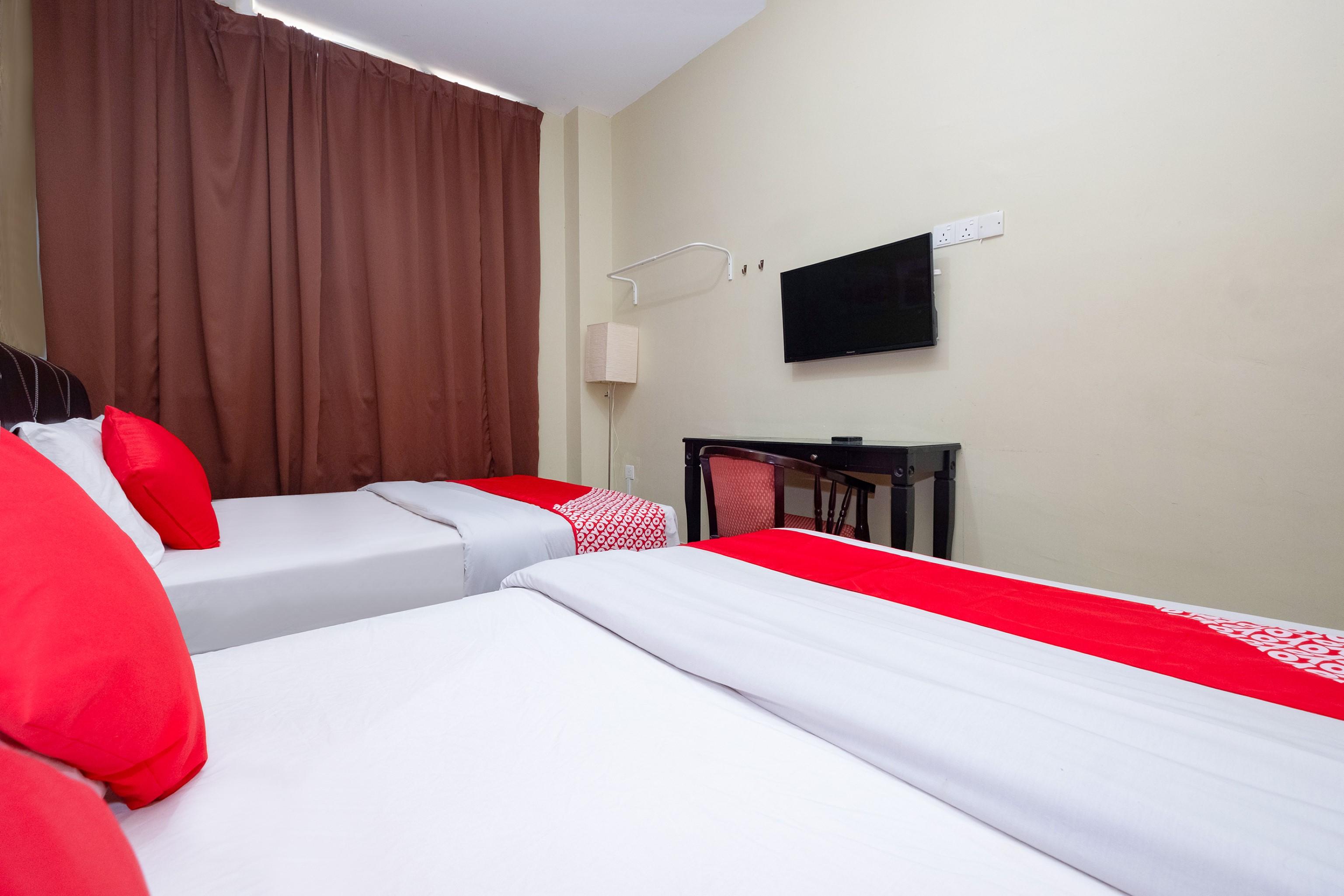 Oyo 89981 Nyamanya Hotel Kuantan Zewnętrze zdjęcie