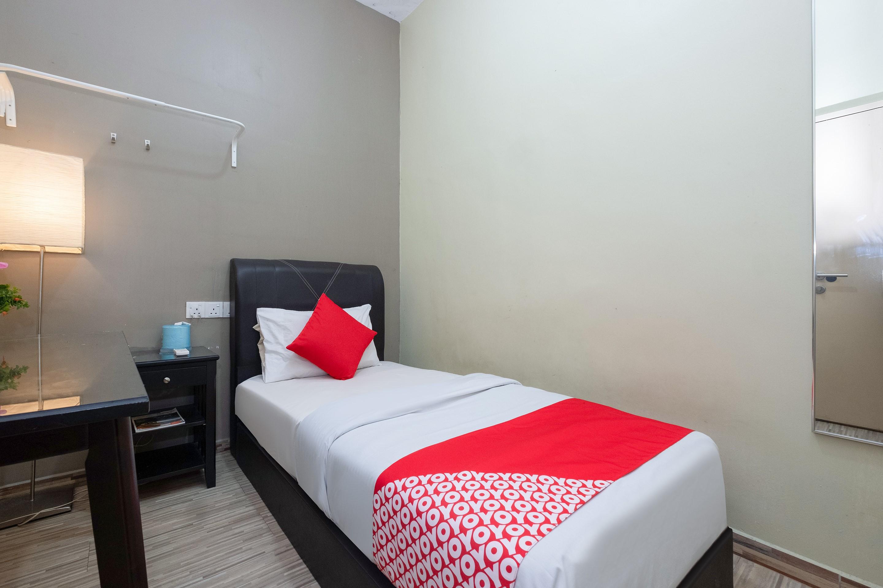 Oyo 89981 Nyamanya Hotel Kuantan Zewnętrze zdjęcie