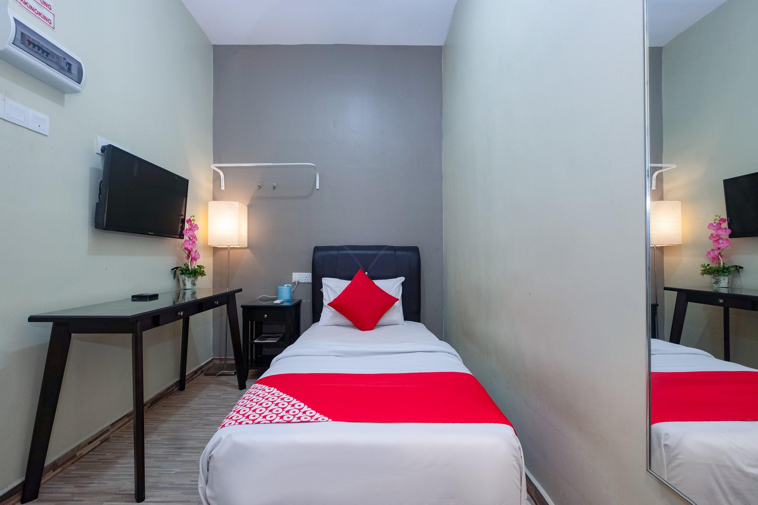 Oyo 89981 Nyamanya Hotel Kuantan Zewnętrze zdjęcie