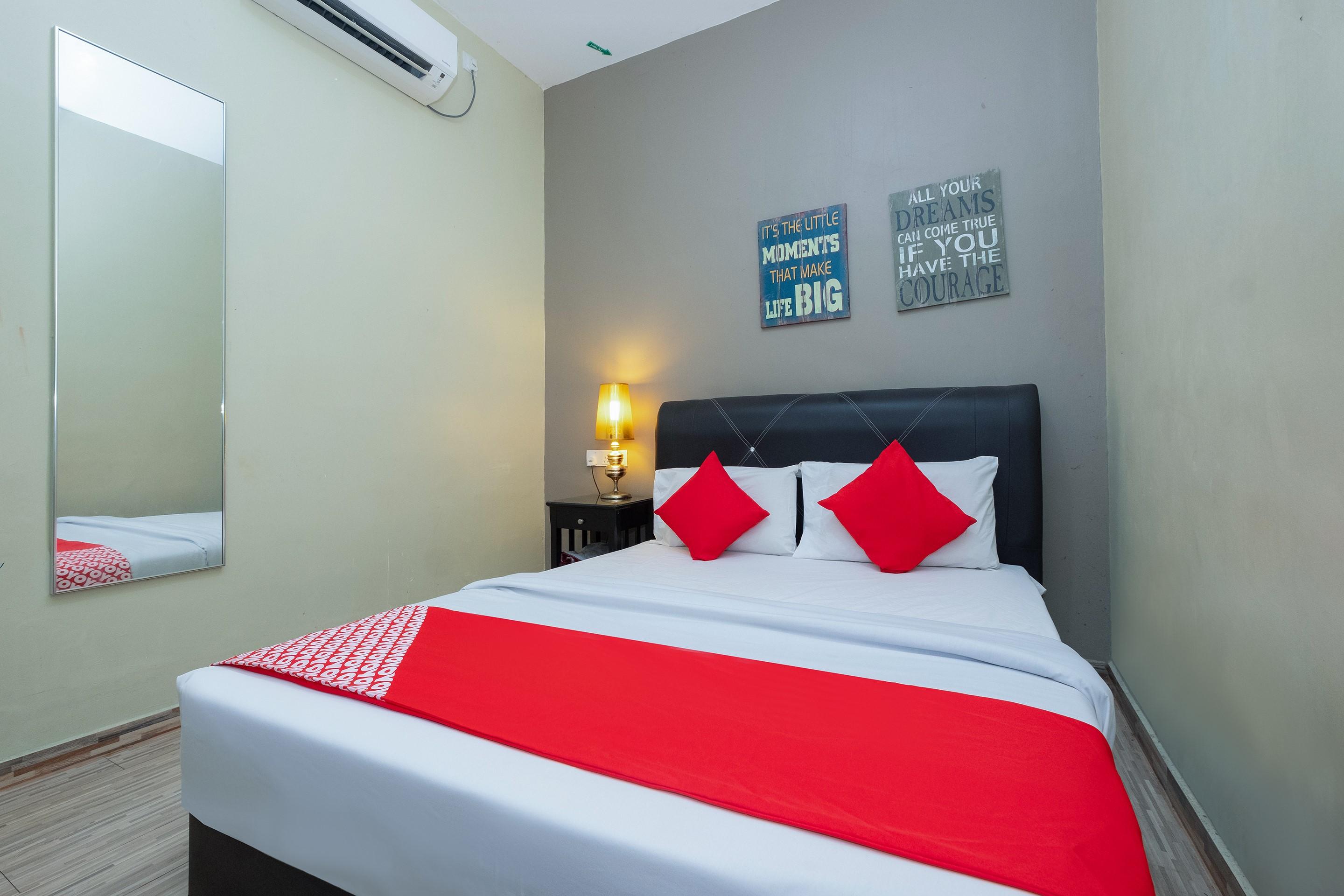 Oyo 89981 Nyamanya Hotel Kuantan Zewnętrze zdjęcie